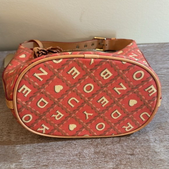 Dooney & Bourke Y2K Red Coated Leather Signature Shoulder Bag - Picture 8 of 10